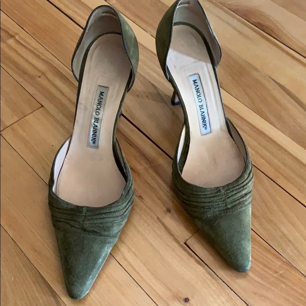 Manolo Blahnik olive suede kitten heel open pumps